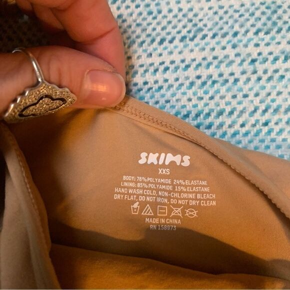 NWT Skims Fits Everybody One Strap Bralette XXS - Picture 4 of 5